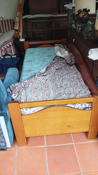 Cama Solteiro Madeira