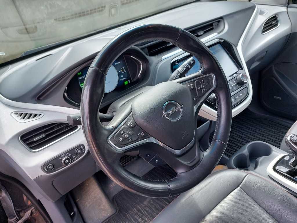 Opel Ampera-e 2017 64 kWh Нова батарея Запас ходу 520 км