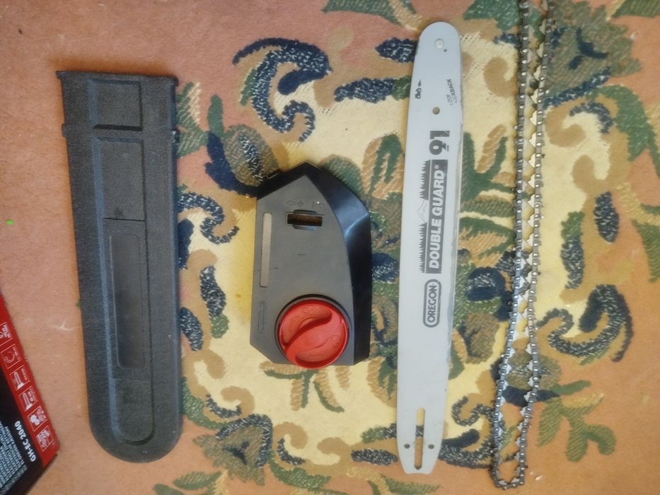 Ланцюгова пила Einhell GC-EC 2040