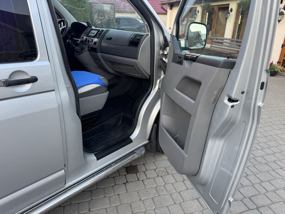 Volkswagen T5 transporter пасажир