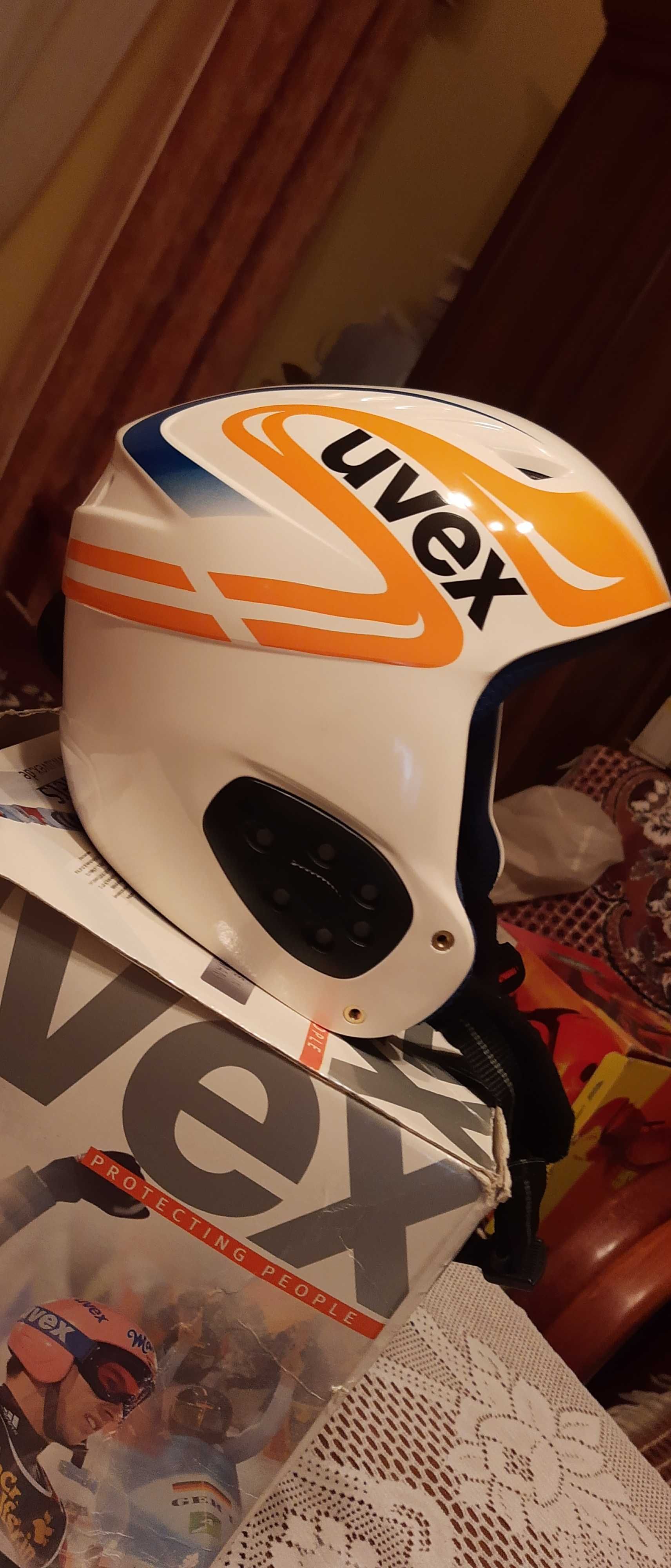 kask narciarski UVEX Race rozmiar M (57-58) jak nowy