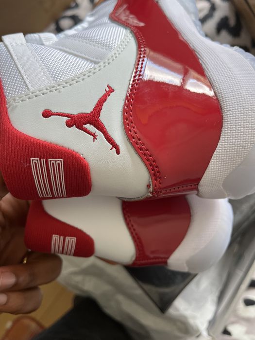 Jordan 11 vermelha