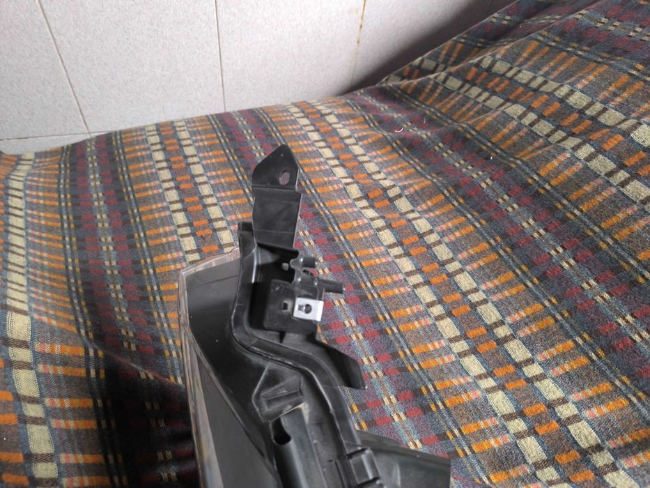 Farol Esq do Toyota C H R