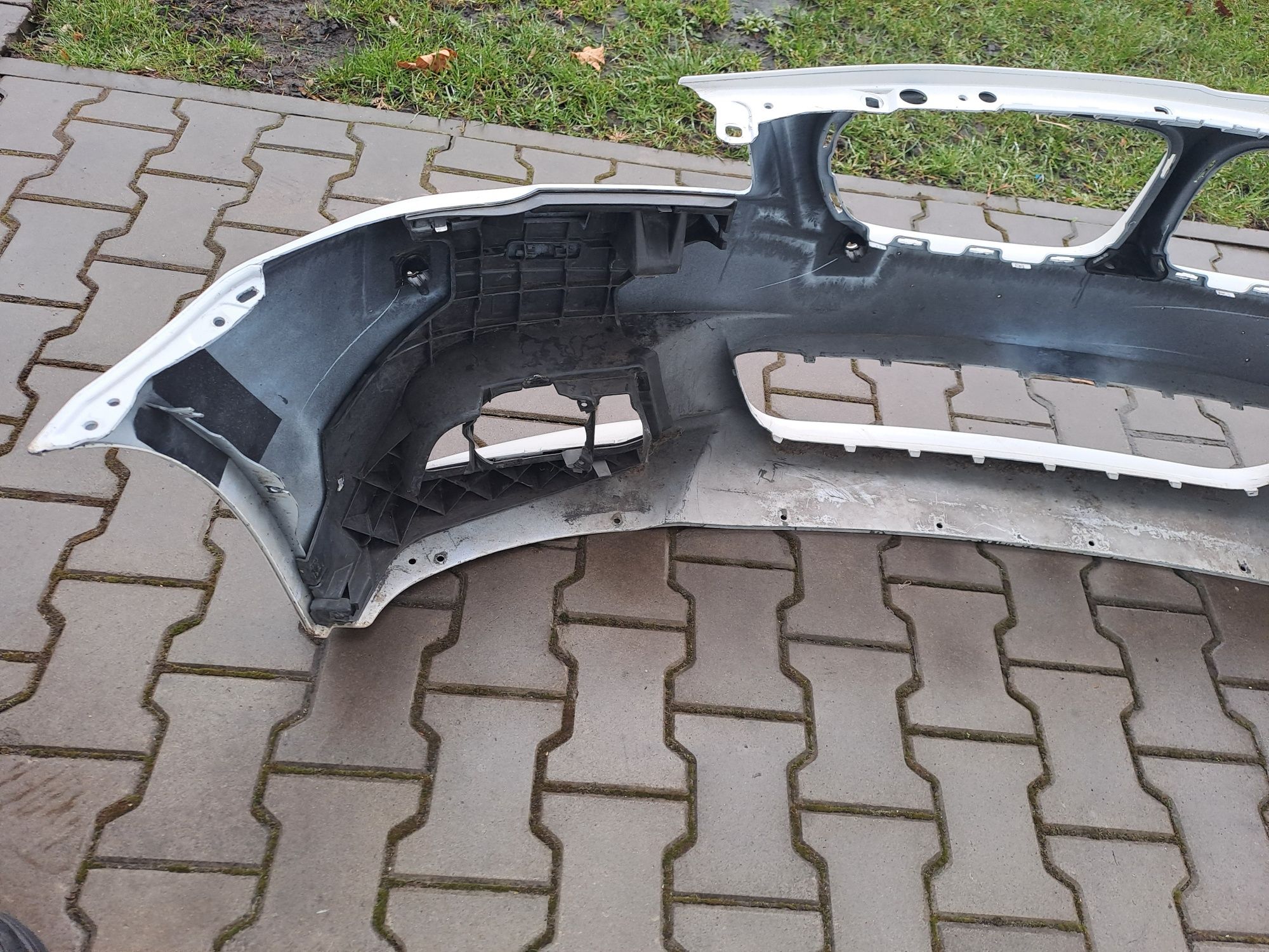 Бампер передній рестайлінг М стиль бмв ф10 ф11 передній бампер bmw f10