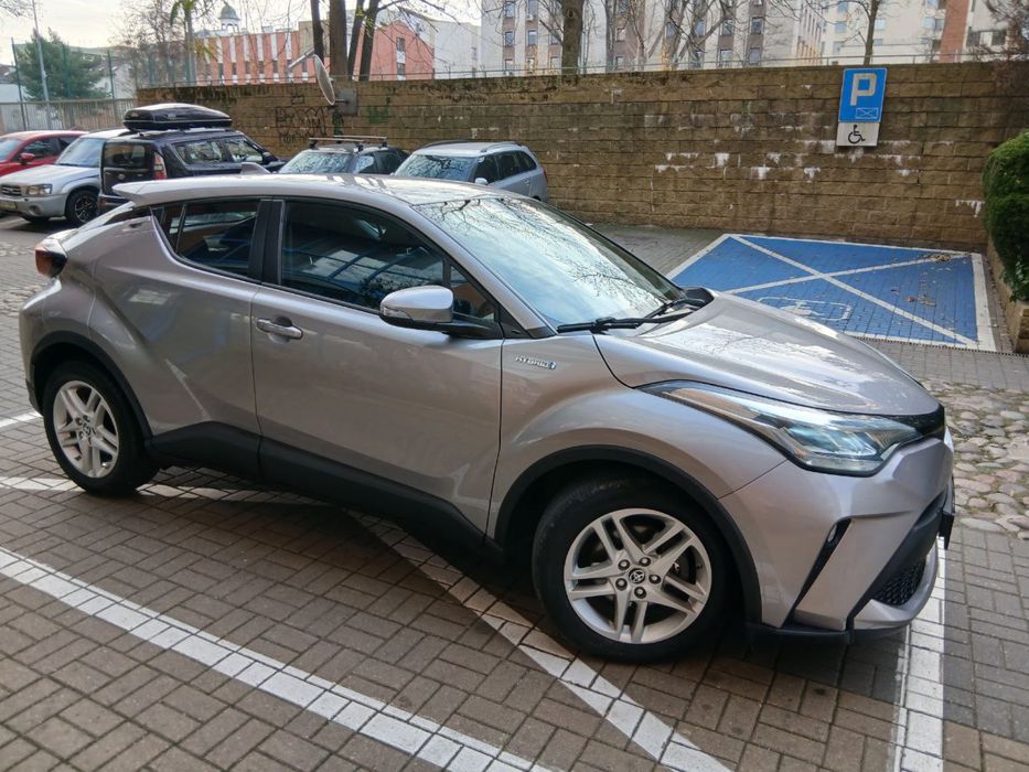 TOYOTA C-HR hibrid 2020