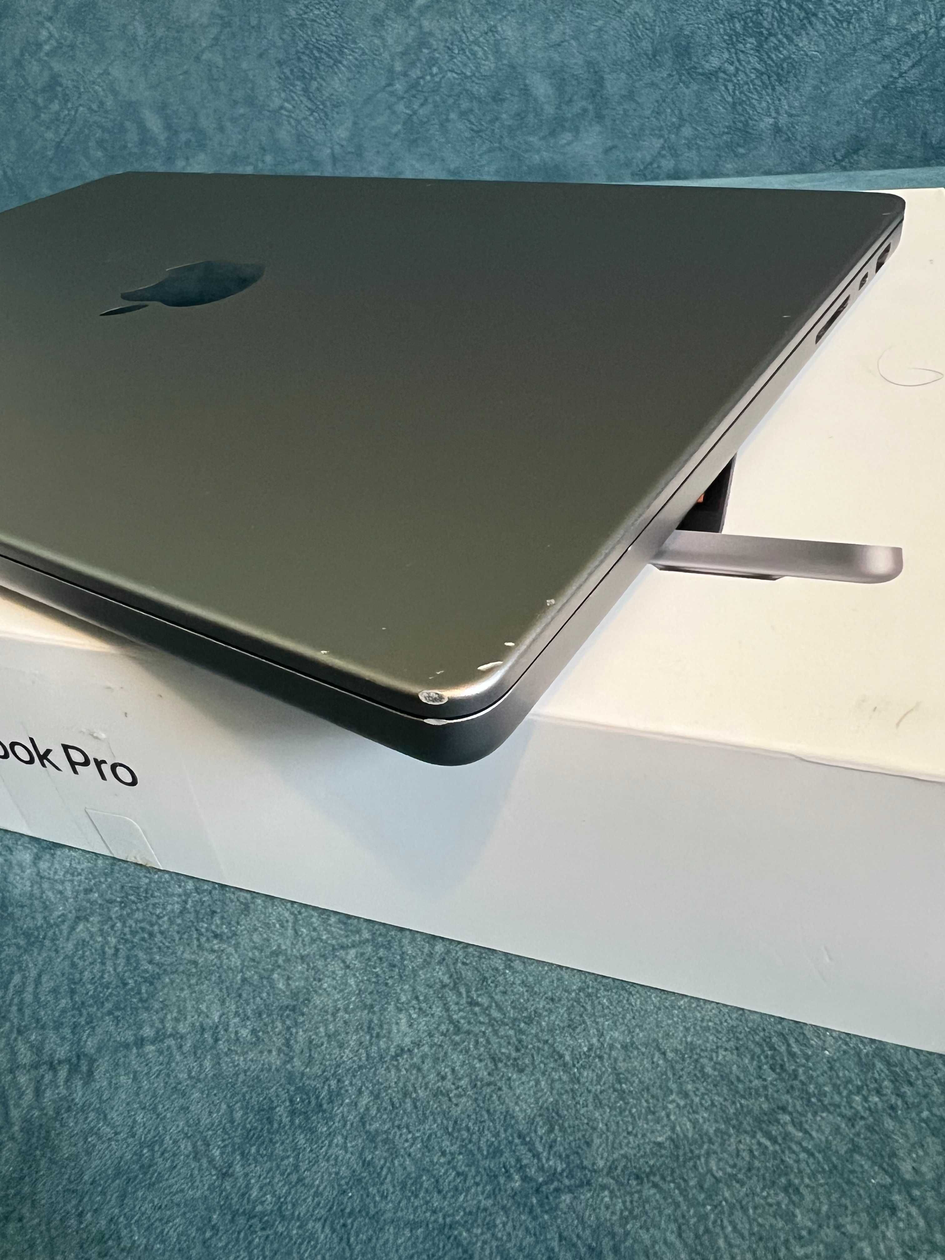 MacBook Pro 14 M1 pro 2021 16gb 512