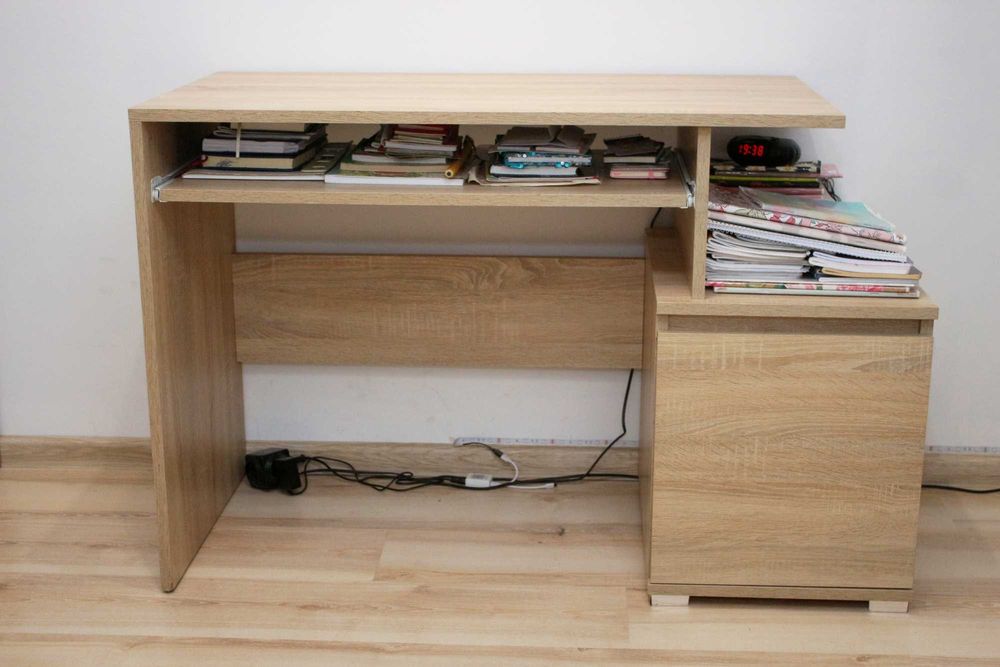 Sprzedam stołek i biurko