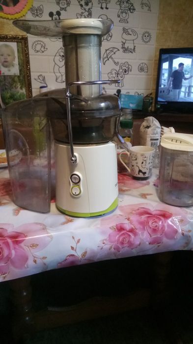 Продам соковыжималку