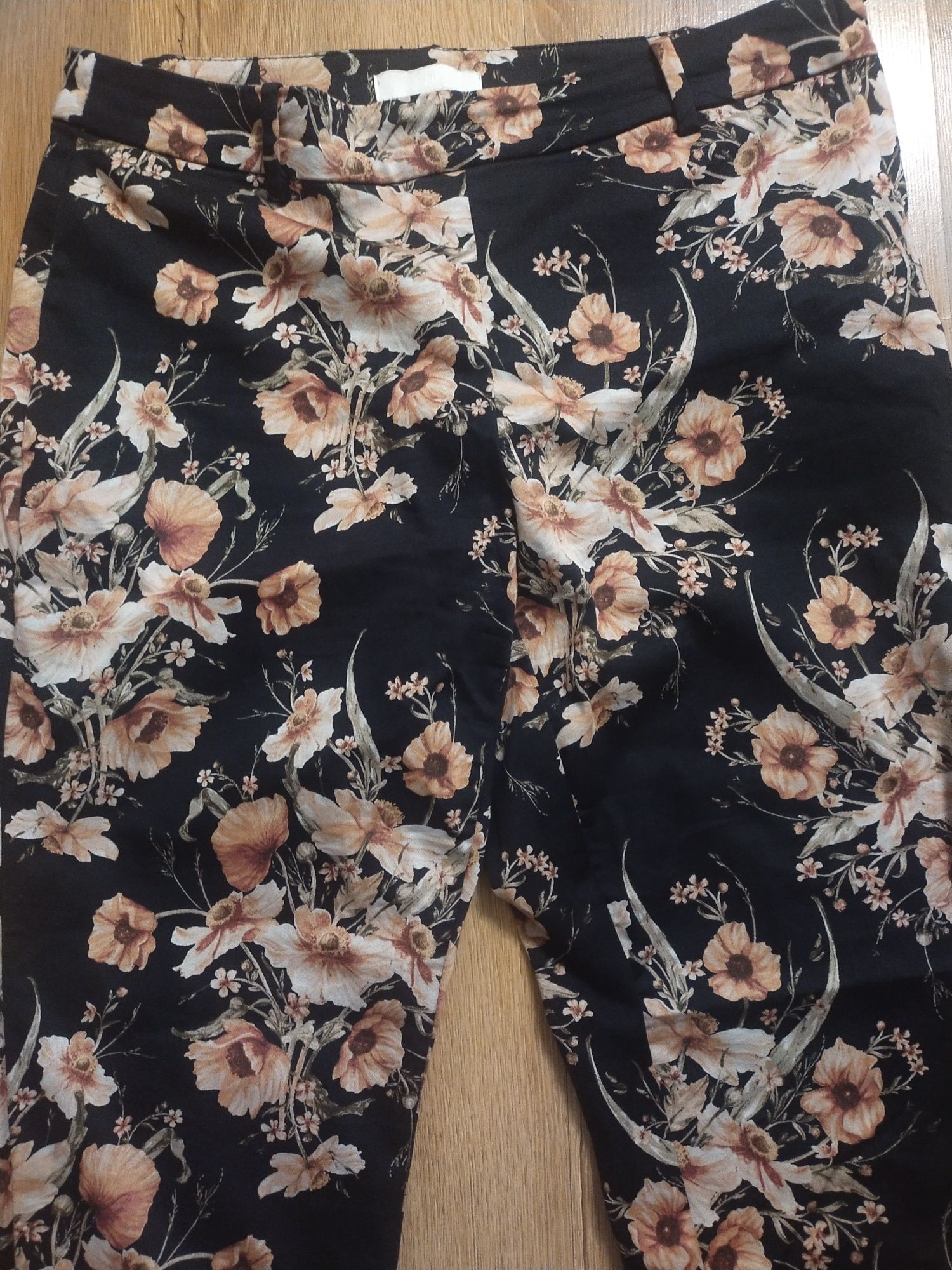 Śliczne spodnie H&M rozm.38
