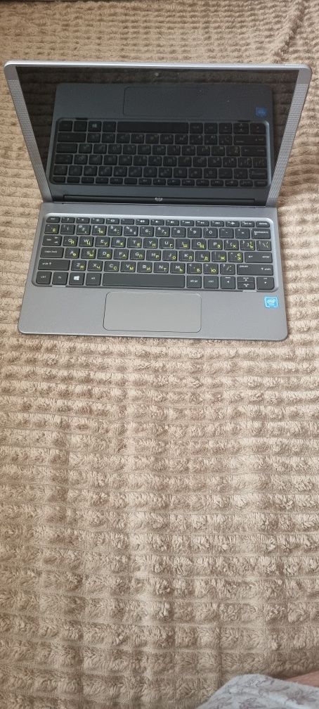 Laptop HP x2 210