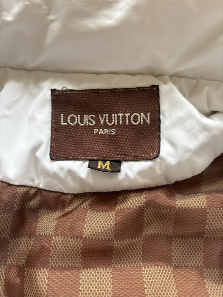 Przejsciiwa Kurtka plaszczyk Louis Vuitton 36 38 M