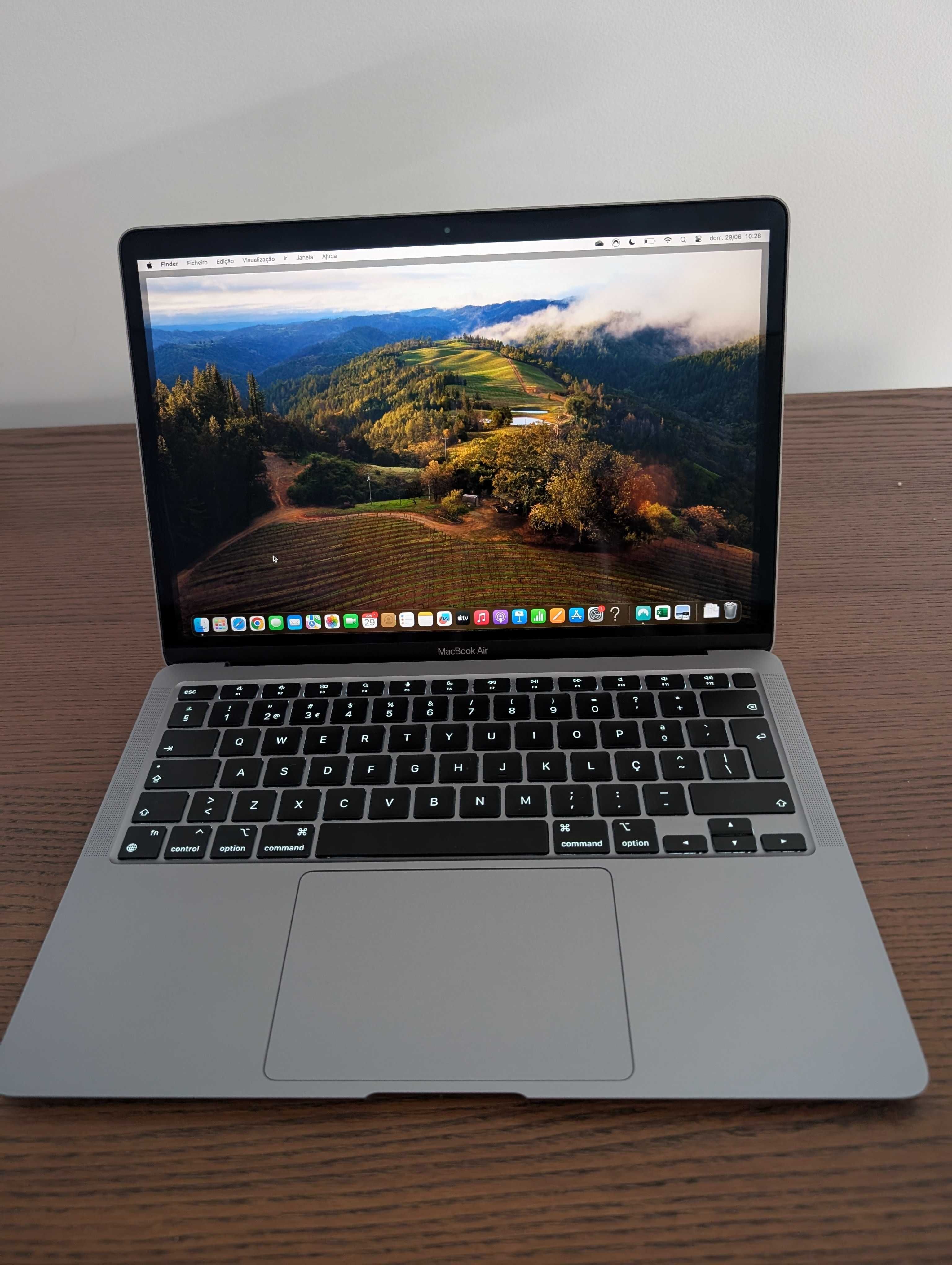 MacBook Air 13″ M1, 8 GB RAM, 512 GB SSD – apenas 108 ciclos!