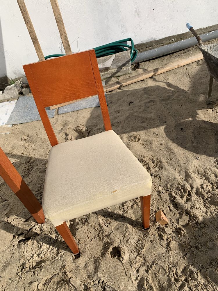 Stol rozkladany z szyba i krzeslo