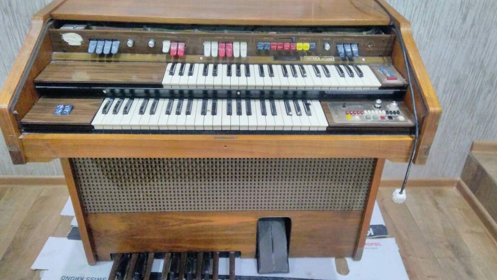 Продам піаніно, органо італійське farfica