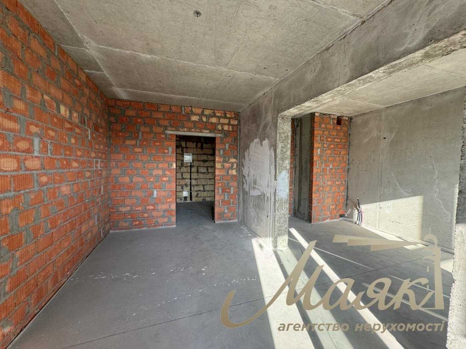 Продажа 2-х комнатной квартиры в ЖК Владимирский ул.Антоновича 109