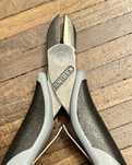 Knipex 77.02.115 ESD Przecinarka kątowa elektronika obcinaczki 115mm