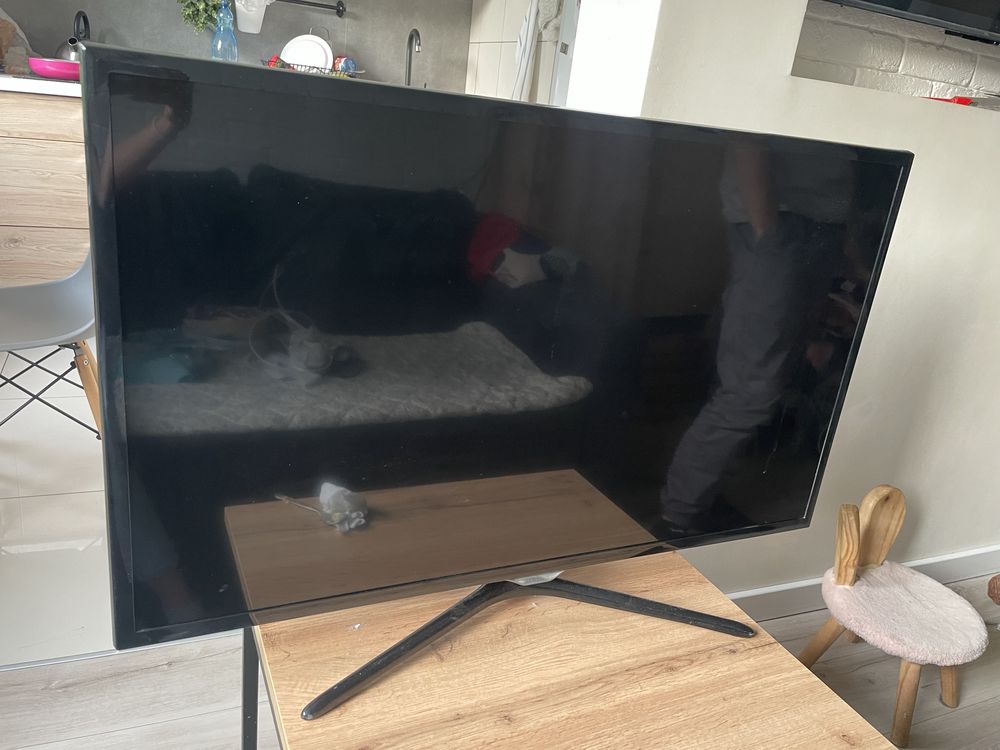 Telewizor samsung ue39f5500aw 39”