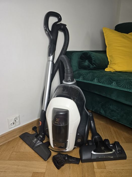 Odkurzacz bezworkowy Electrolux Pure C9 PC91-ALRG
