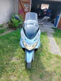 Suzuki Burgman 125.