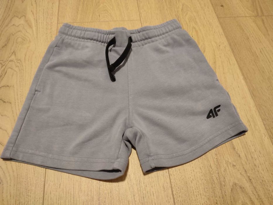 Zestaw ubrań dla chłopca rozmiar 134