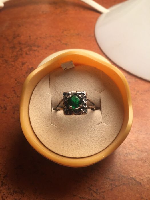 Srebrny pierścionek 925 butelkowa zieleń rozm 16