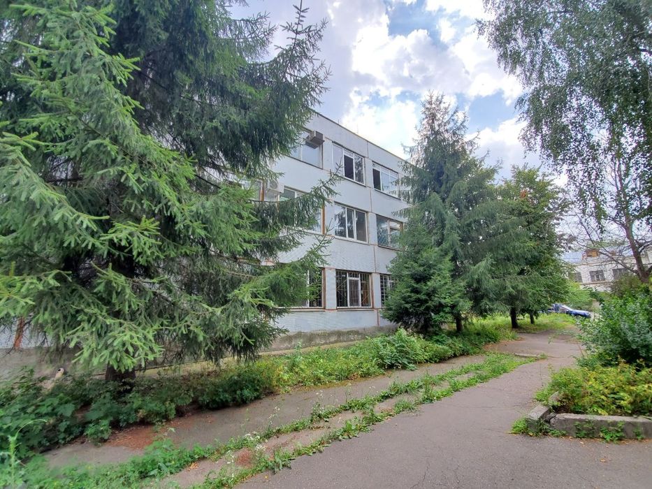 Терміновий продаж будівлі за адресою: пр. Героїв Харкова, 140/1