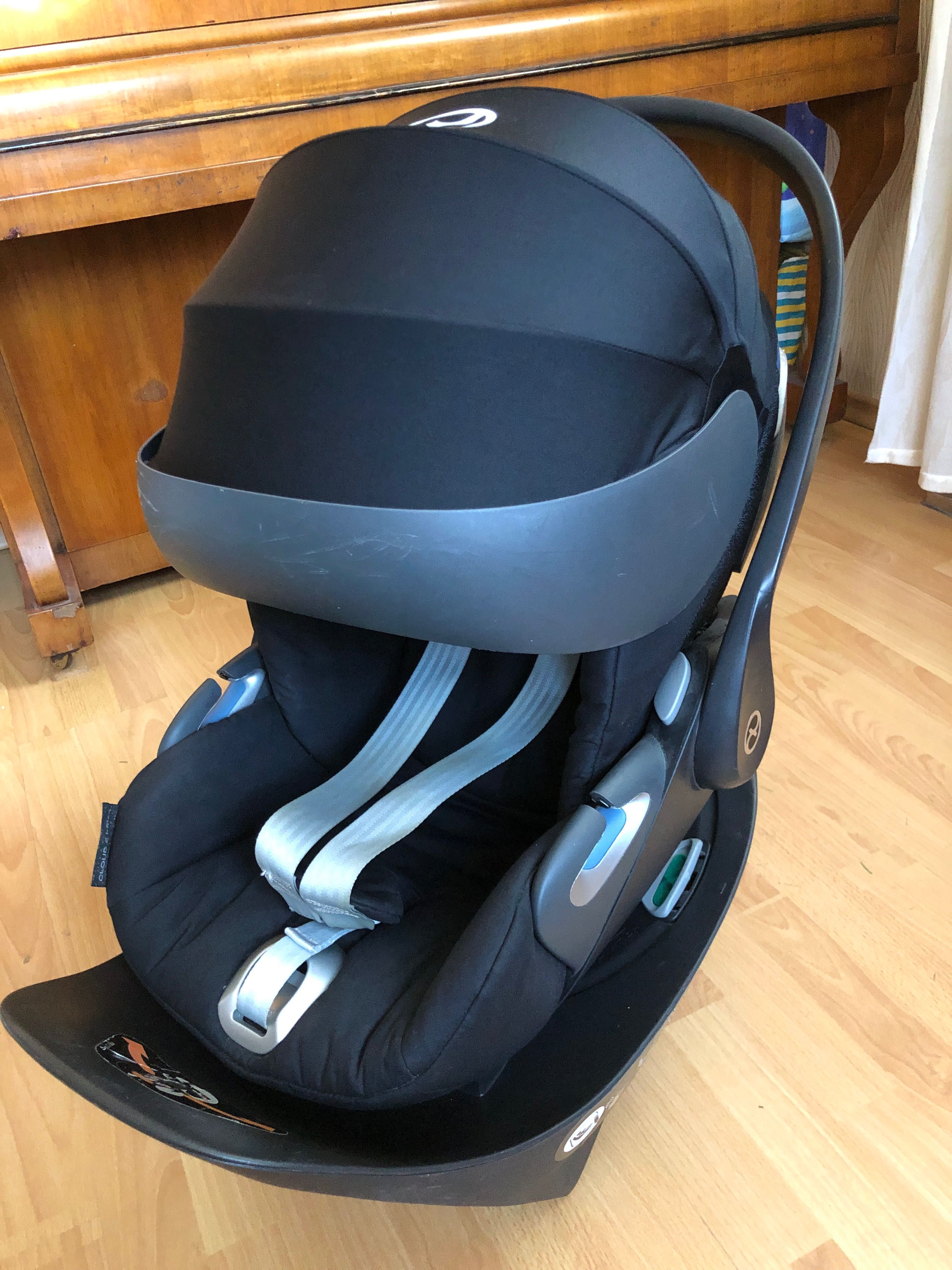 fotelik samochodowy Cybex Cloud Z i-size dla niemowlaka (do 13 kg)