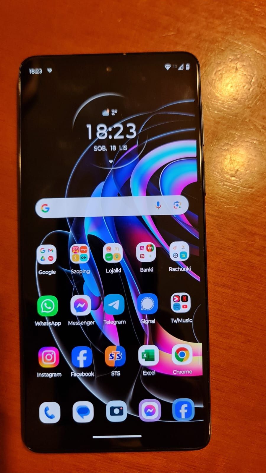 Motorola edge 20 pro
100% sprawna 
W komplecie oryginalne pudełko łado