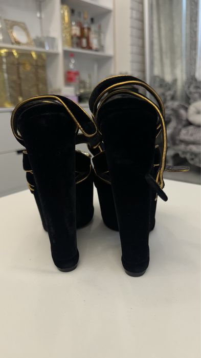 Босоніжки босоножки туфли на танкетке Dolche & Gabana оригінал