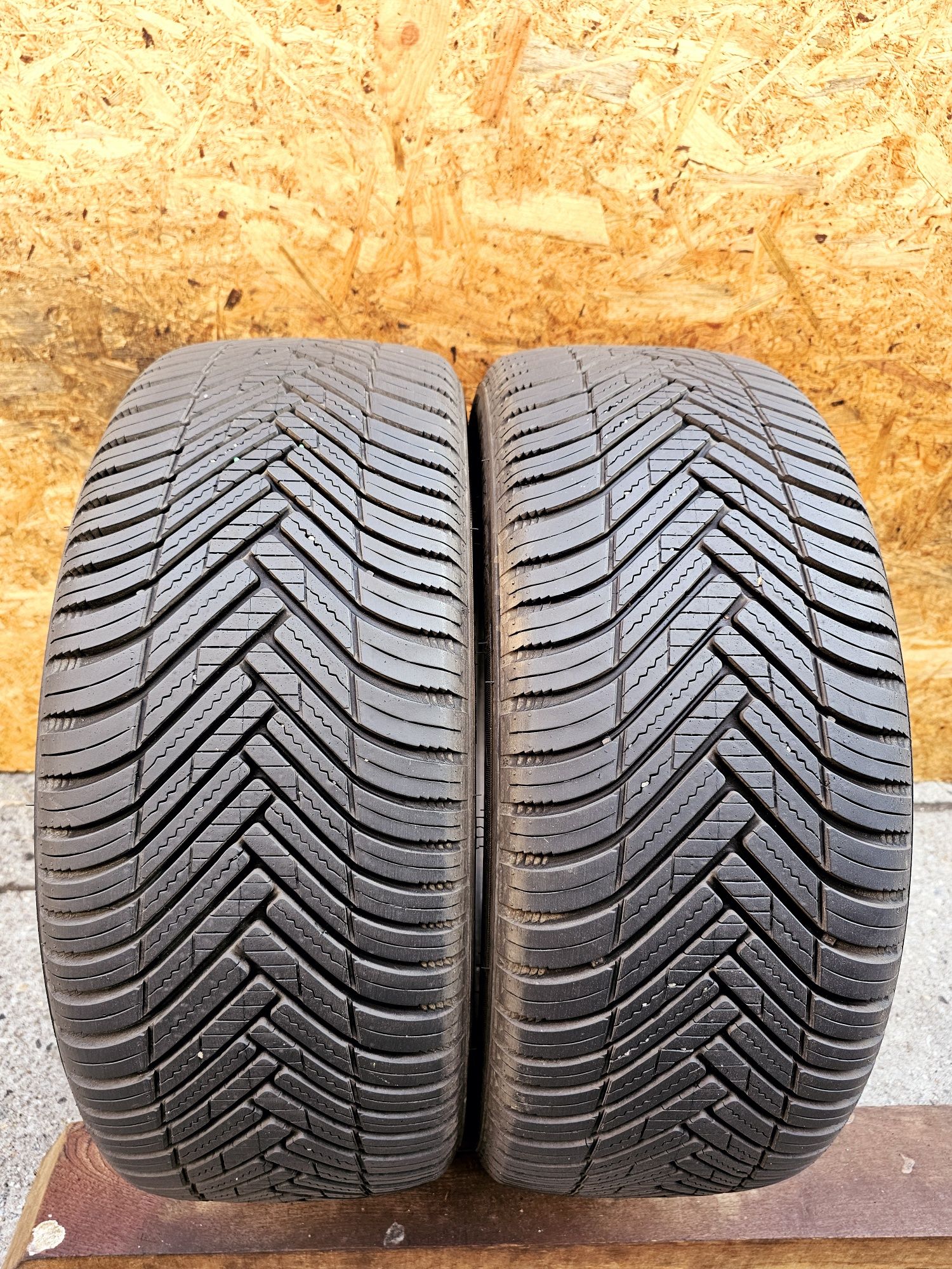 BDB Stan!!  7mm. 225/45 r17 Hankook Kinergy 4S.  Całoroczne.  3419