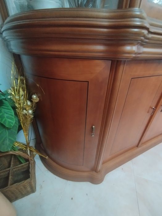 Cristaleira em óptimo estado