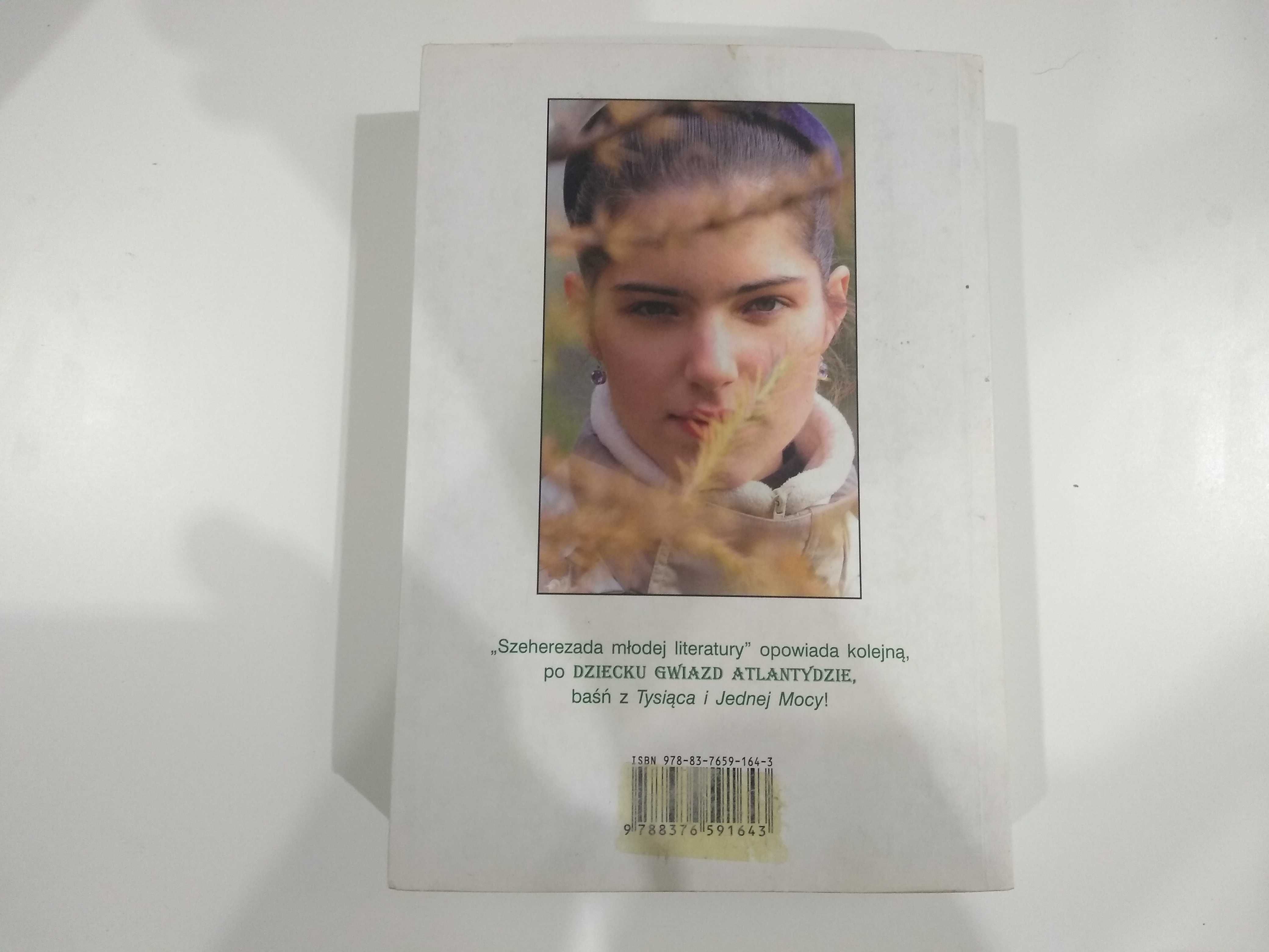 Dobra książka - Zaklęta Michalina Olszańska (B7)