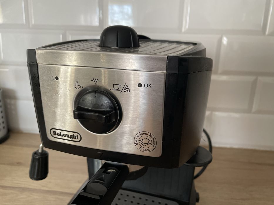 Ekspress do kawy Delonghi