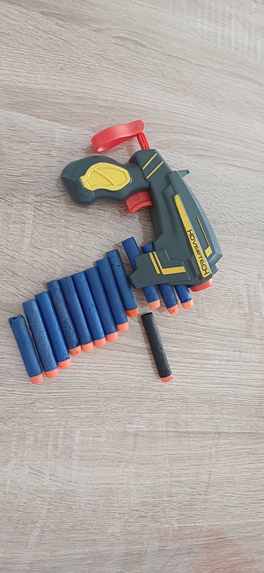 Pistola com setas incluídas