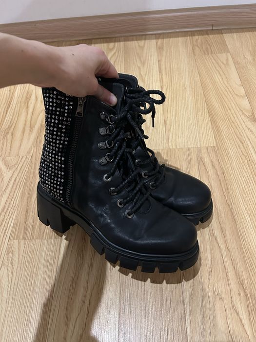 Черевики з натуральноі шкіри