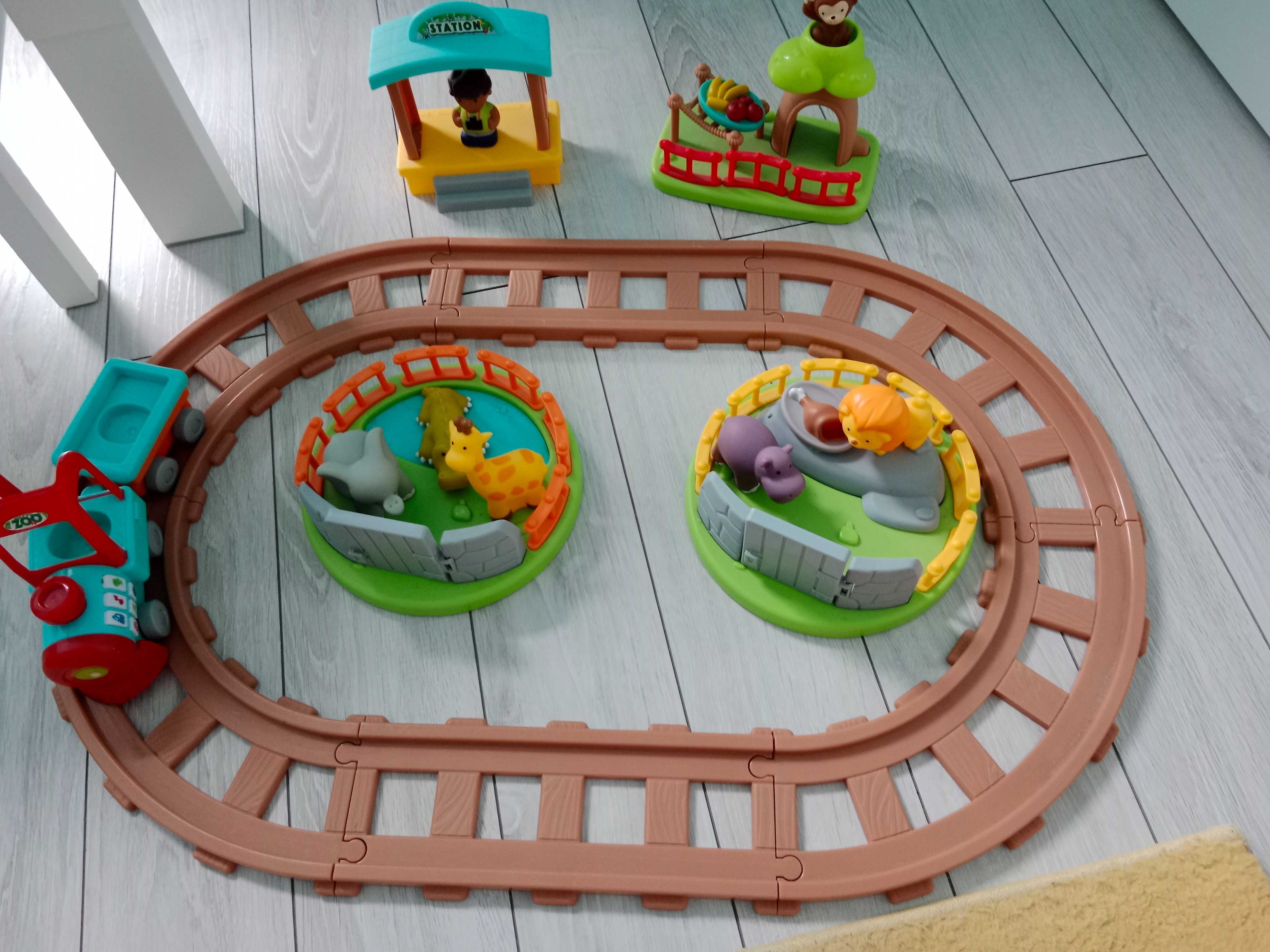 Zestaw PlayGo Safari Train Tour ciuchcia pociąg z melodyjkami JAK NOWY