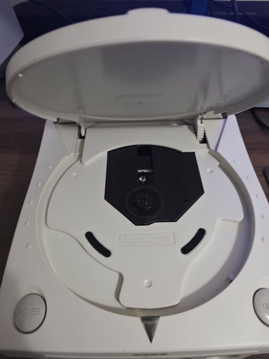 Sega Dreamcast (não lê cds)