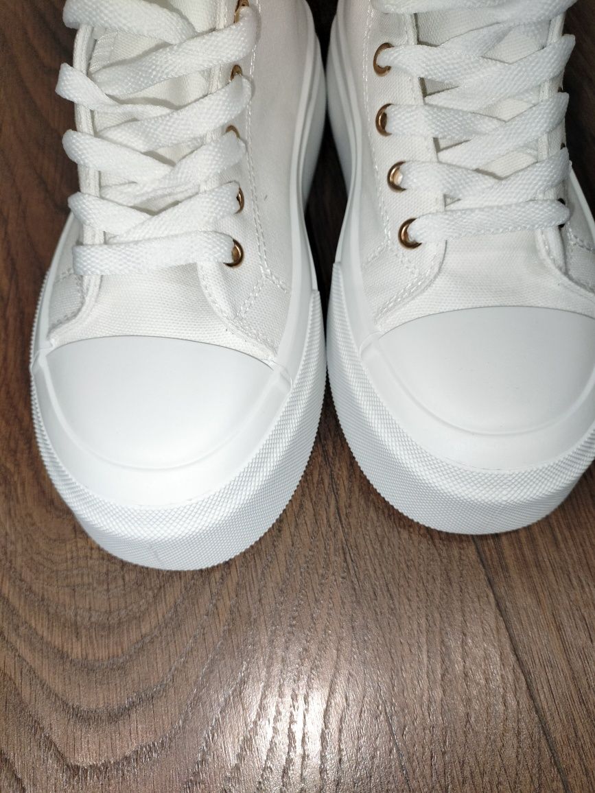 Trampki sneakersy białe platforma ozdobny haft r.36-41