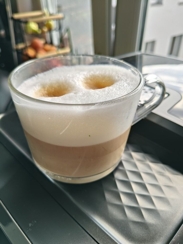 Ekspres ciśnieniowy Philips LatteGo 3300