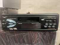 Alpine TDM-7574R; kaseta; odtwarzacz vintage; old school