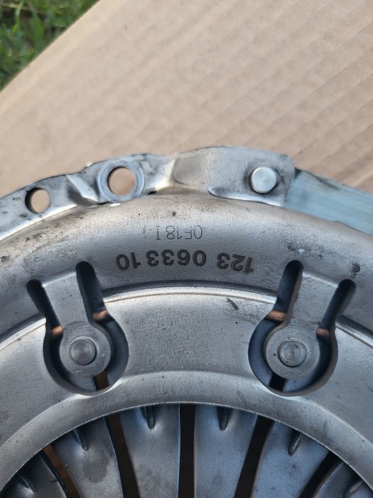 Tarcza,docisk sprzęgła audi A4 B8 1.8tfsi 160 km
