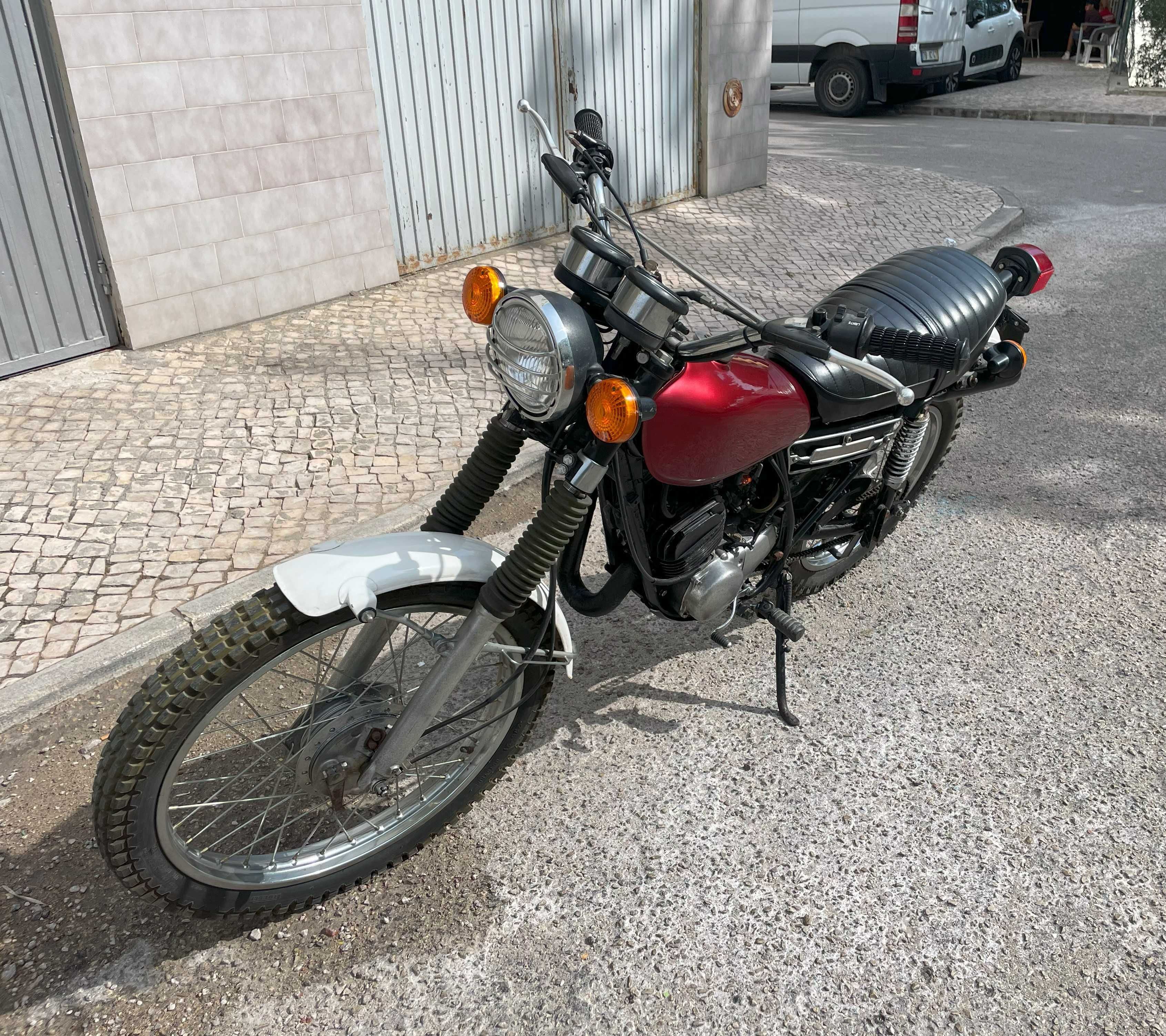 Moto Yamaha 125AT Enduro 1978