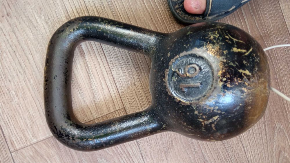 Гантели чугунные СССР 3кг., пара, гиря 16 кг.