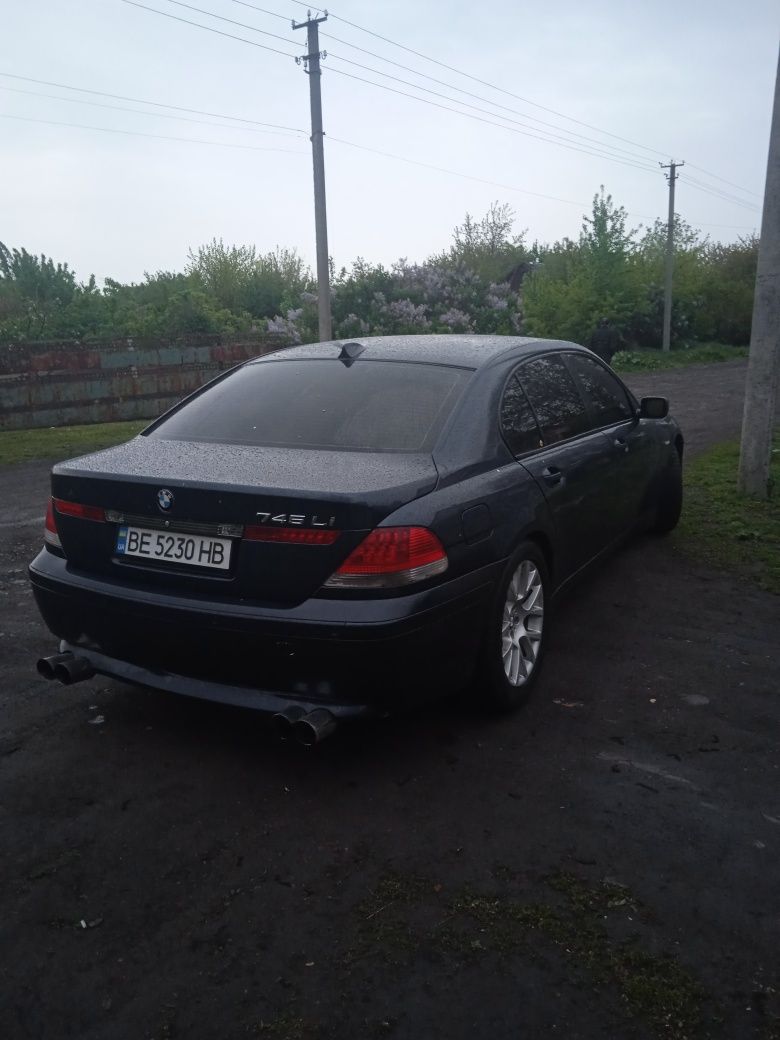 Продам BMW 745i E65