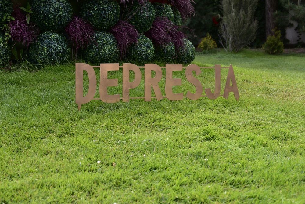 Prezent „Depresja” napis do ogrodu i nie tylko!