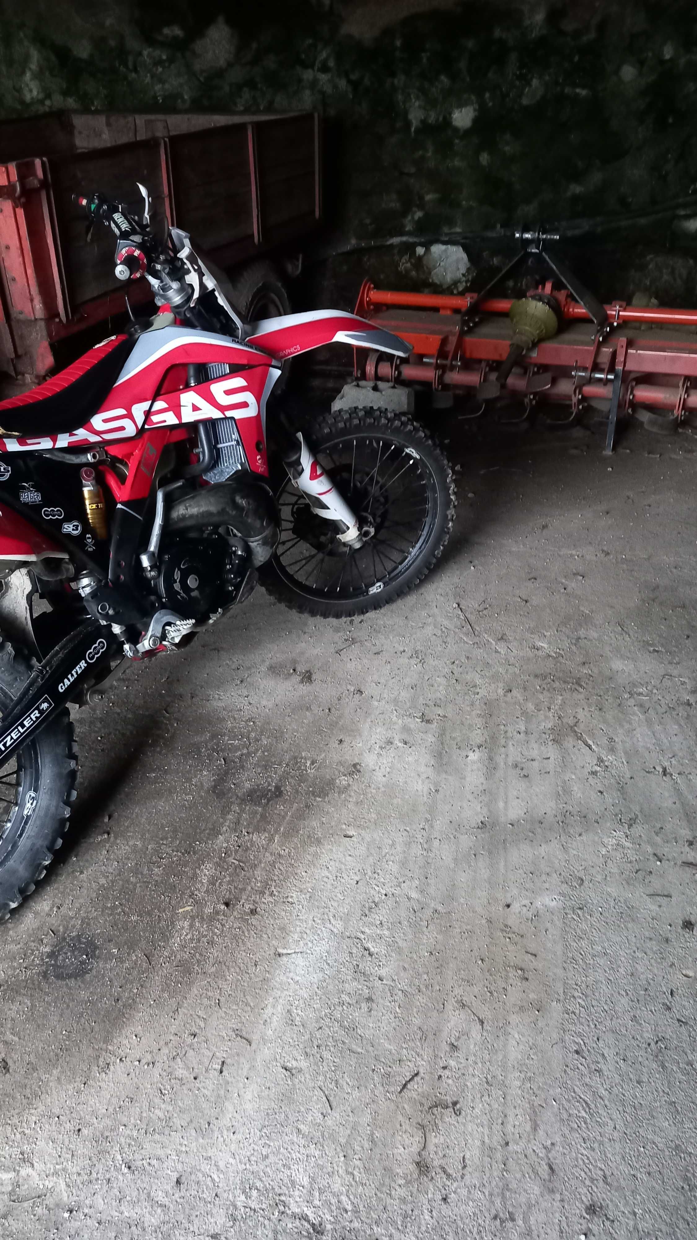 Motagas gas gas a 2t em bom Estado