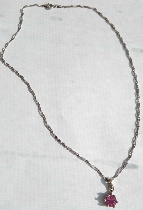 Кулон підвіска з рожевим каменем, на ланцюжку. Срібло 925 проба