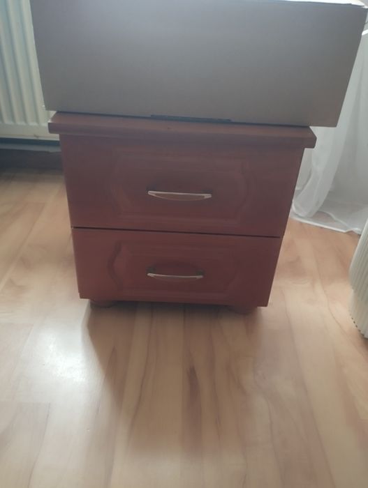 Szafki nocne dwie sztuki