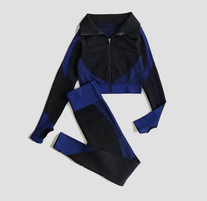 Спортивный костюм размер S