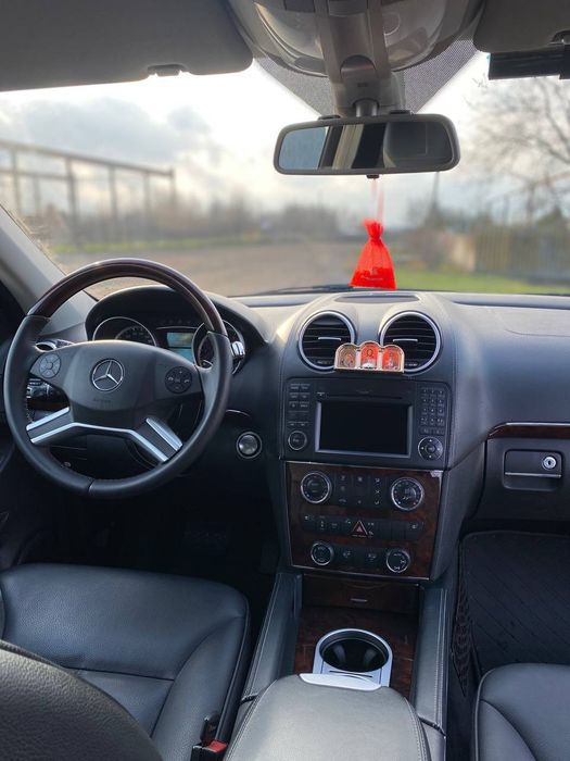 Mersedes-Benz GL-Class 2011